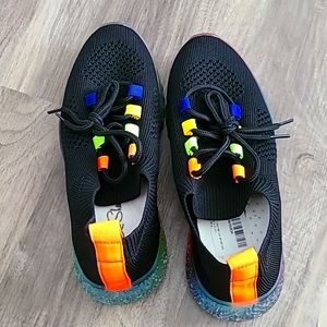 Women's  Tennis Shoes Size 7 Black